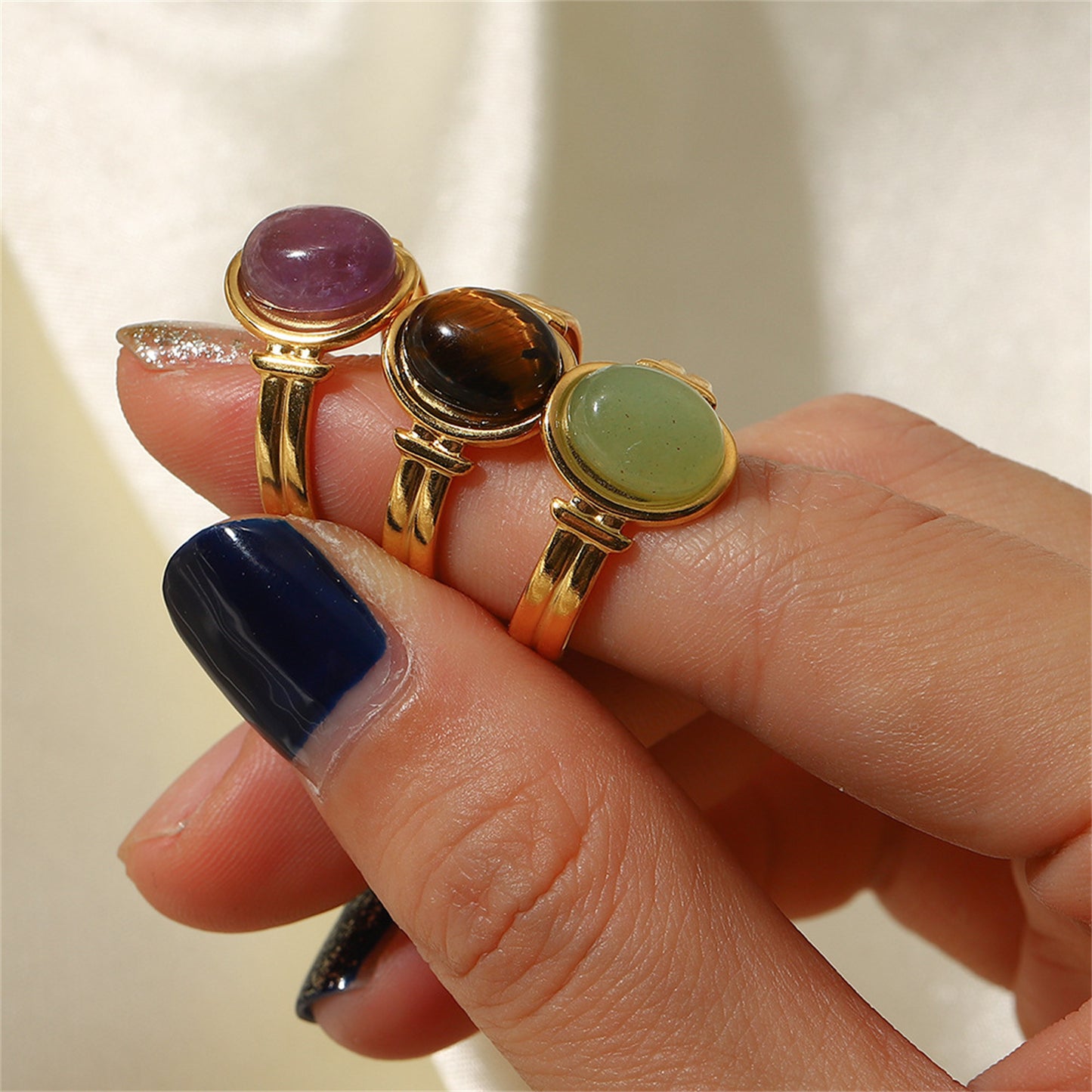 Bugi stone ring