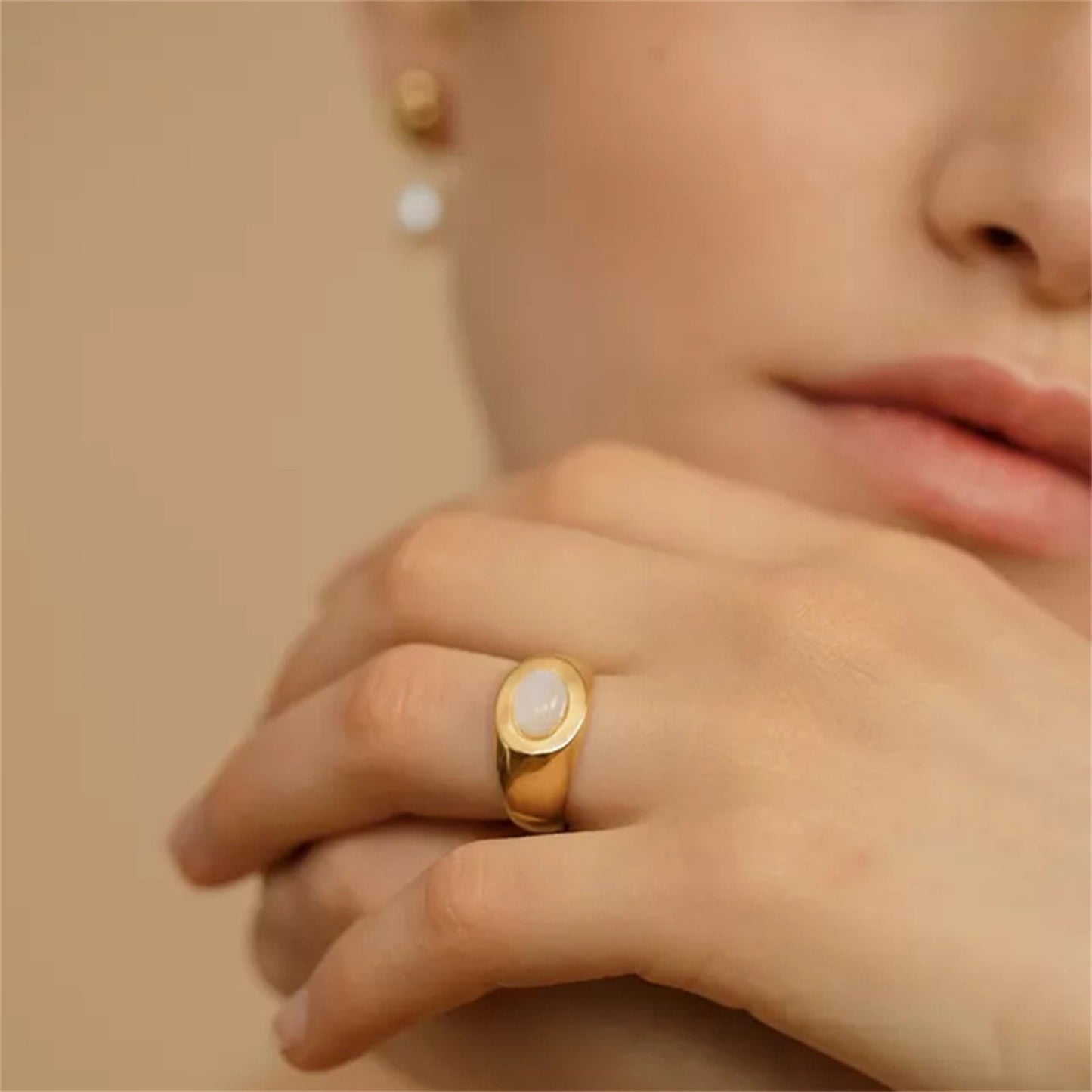 Amber pearl ring