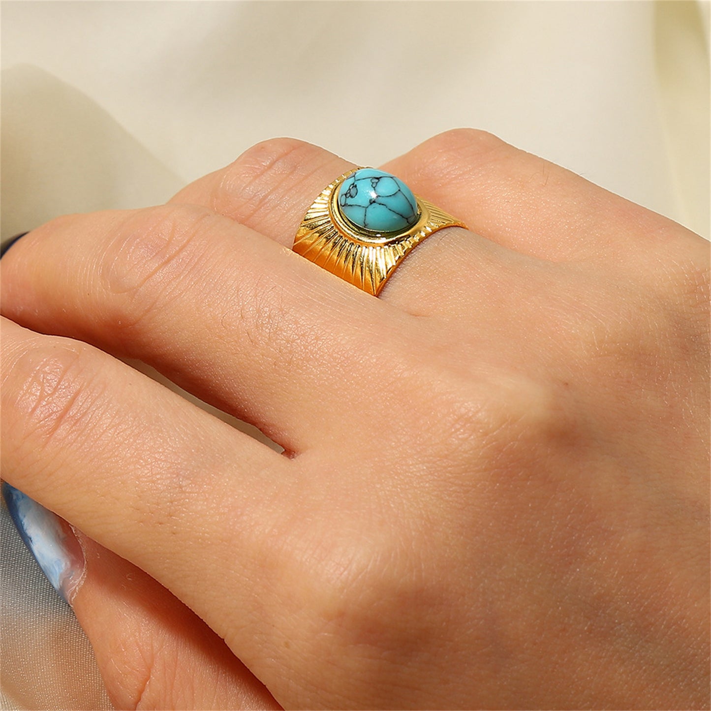 Gem ring